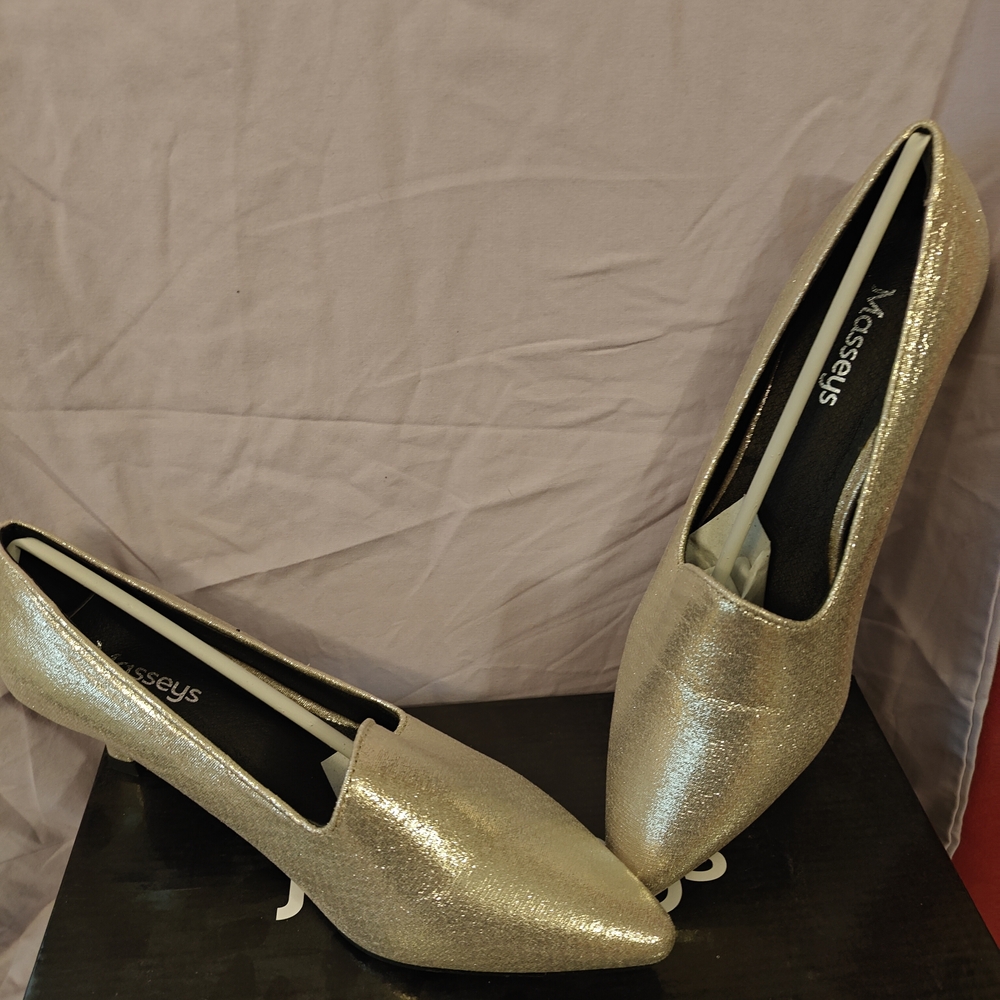 Gold Women's Kitten Heels